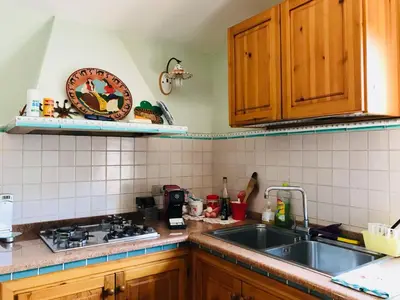 Cucina o angolo cottura di Villetta al Mare circondata dal Verde (Carloforte - Spalmatore)