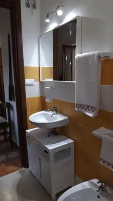 Bagno di B & B Il Mirto 2