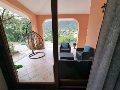 Area soggiorno di RELAX MAREMONTI Ampia e Panoramica con spaziosa Veranda Attrezzata