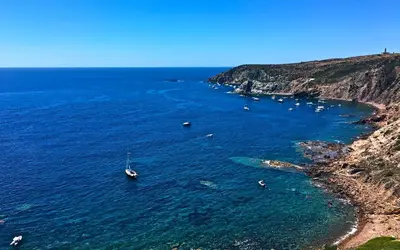 Paesaggio naturale nelle vicinanze della villa