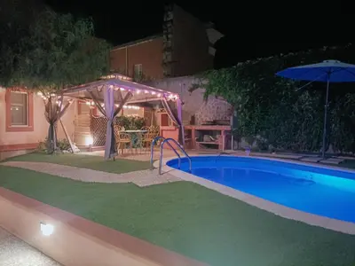 Piscina di Maison Belle Époque & suites o nelle vicinanze