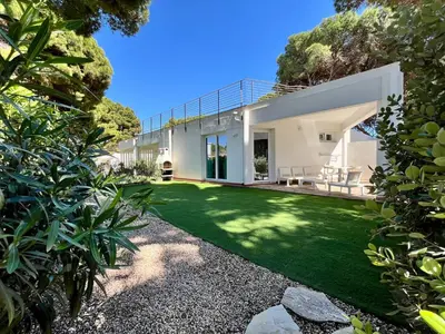 Giardino di Angolo Mare Apartments & Rooms