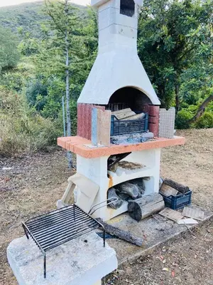 Attrezzature per barbecue disponibili per gli ospiti dell'appartamento