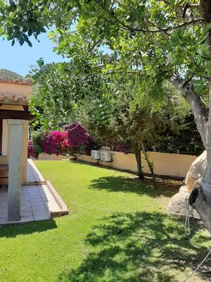 Giardino di Villa ALBERTA - Villasimius, spiaggia di Campus