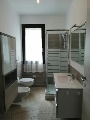 Bagno di Appartamento Monte Granatico 01