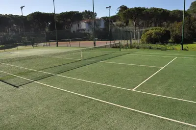 Attività di tennis o squash presso la casa vacanze o nelle vicinanze