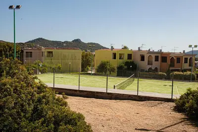 Attività di tennis o squash presso la casa vacanze o nelle vicinanze