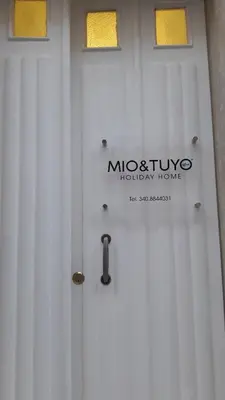 Certificato, attestato, insegna o altro documento esposto da Mio & Tuyo Casa Vacanze