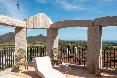 Paesaggio naturale nelle vicinanze della casa vacanze