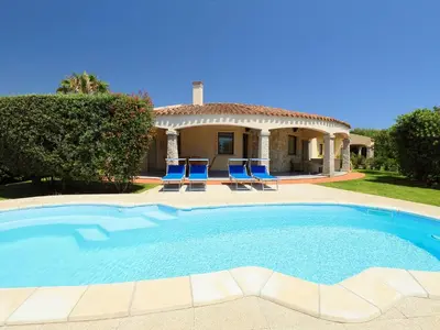 Piscina di Holiday Home Rei Sole - REI315 by Interhome o nelle vicinanze
