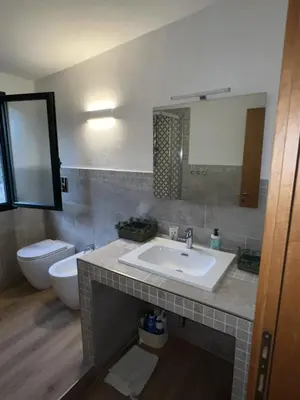 Bagno di Casa Chia a 5 minuti dal mare - Su Giudeu Tuerredda