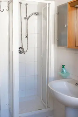 Bagno di Villetta Simiri caposchiera con cortile e BBQ