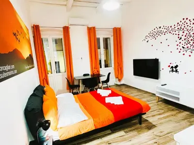 TV o dispositivi per l'intrattenimento presso Apart Suites Marina