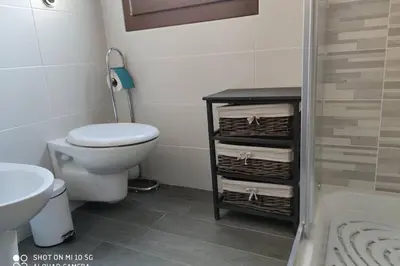 Bagno di Roby's house, vivi la vacanza in relax (2L)