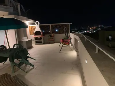 Balcone o terrazza di Attico via della Pineta 5 minuti dal mare