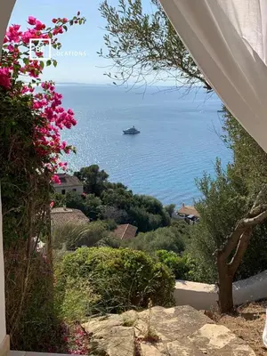 Paesaggio naturale nelle vicinanze della casa vacanze