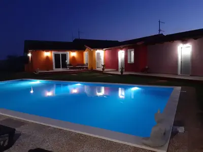 Piscina di Villa Erilia o nelle vicinanze