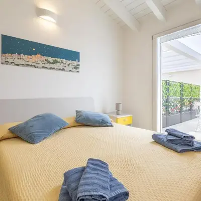 Bcolors Rooms