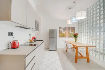 Cucina o angolo cottura di Right House Sur le Port - Harbour View