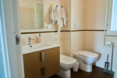 Bagno di Casa Rosita Spazio Comfort e Relax 130mq con 3 Camere
