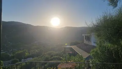 Paesaggio naturale nelle vicinanze della villa
