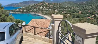 Paesaggio naturale nelle vicinanze della villa