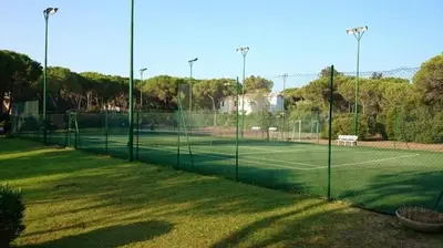 Attività di tennis o squash presso la casa vacanze o nelle vicinanze