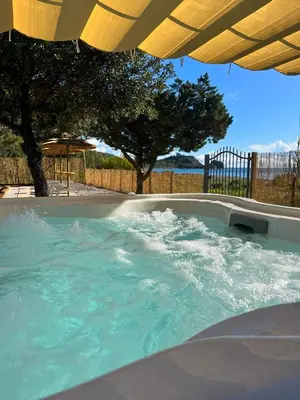 Piscina di Suites Voce del Mare o nelle vicinanze