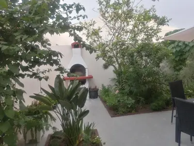 Giardino di Casa L'ANGOLO FIORITO