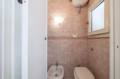 Bagno di ⭑⭑⭑⭑⭑La perla Rosa nel centro storico a Carloforte
