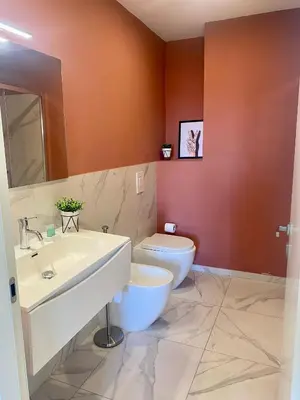 Bagno di ISTAI Cagliari City Center Rooms