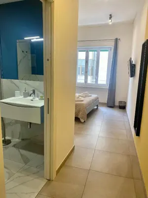 Bagno di ISTAI Cagliari City Center Rooms