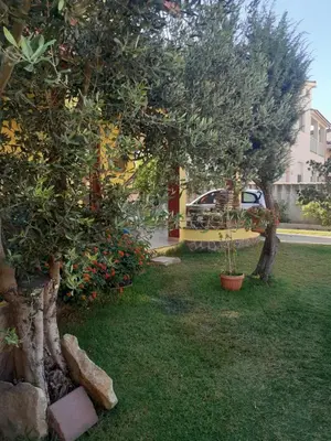 Giardino di Appartamento a Pula in zona residenziale