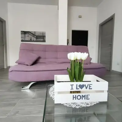 The Friend's House I