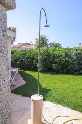 Giardino di Holiday Home Rei Sole - REI308 by Interhome