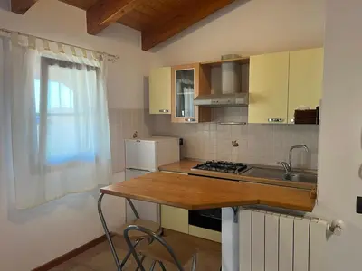 Cucina o angolo cottura di Appartamento a due passi dal mare