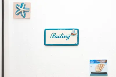Certificato, attestato, insegna o altro documento esposto da SAILING