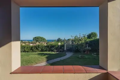 Paesaggio naturale nelle vicinanze della villa