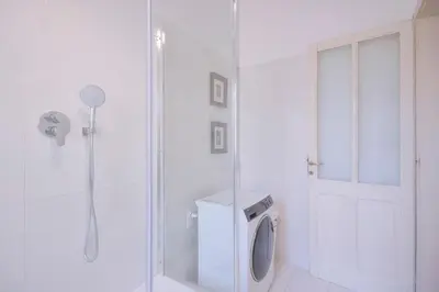 Bagno di Right House via Sulis 23 - Best Neighborhood in Town