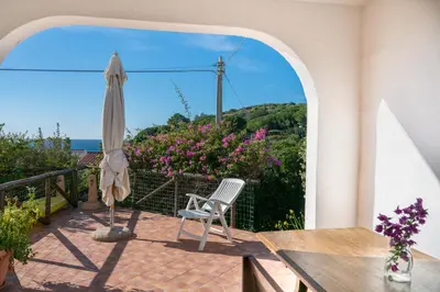 Paesaggio naturale nelle vicinanze della casa vacanze