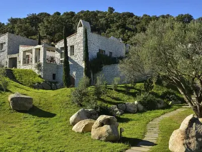 Paesaggio naturale nelle vicinanze della villa
