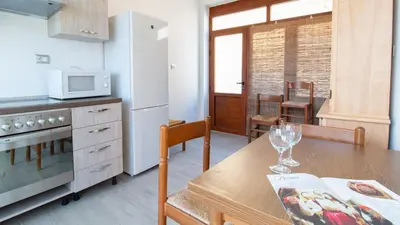 Cucina o angolo cottura di Yellow House-Villetta a due passi dal mare