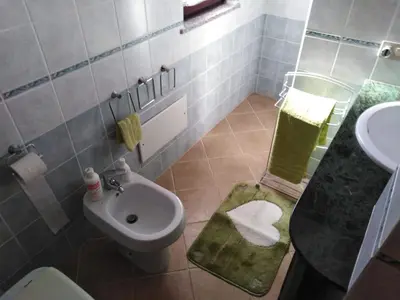 Bagno di Villa panoramica immersa nel verde