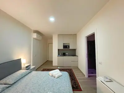 Cucina o angolo cottura di Extravaganza Room and Suite Apartment City Center