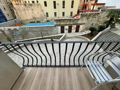 Balcone o terrazza di Extravaganza Room and Suite Apartment City Center