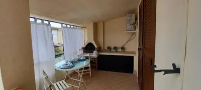 Cucina o angolo cottura di Holiday Home Sole e luna Wi-Fi free