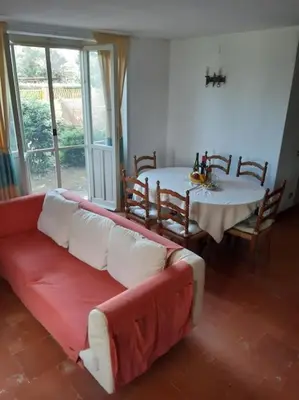 Area soggiorno di Villa Gialla - Il mare a due passi
