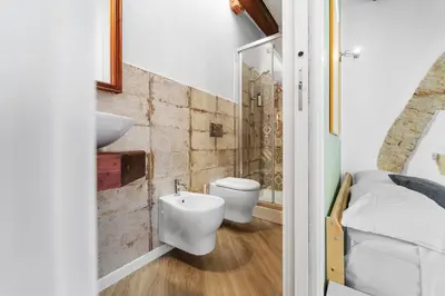 Bagno di Domus Karalis II
