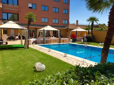 Piscina di Hotel Grillo o nelle vicinanze