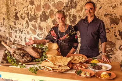Cibo presso l'hotel o nelle vicinanze